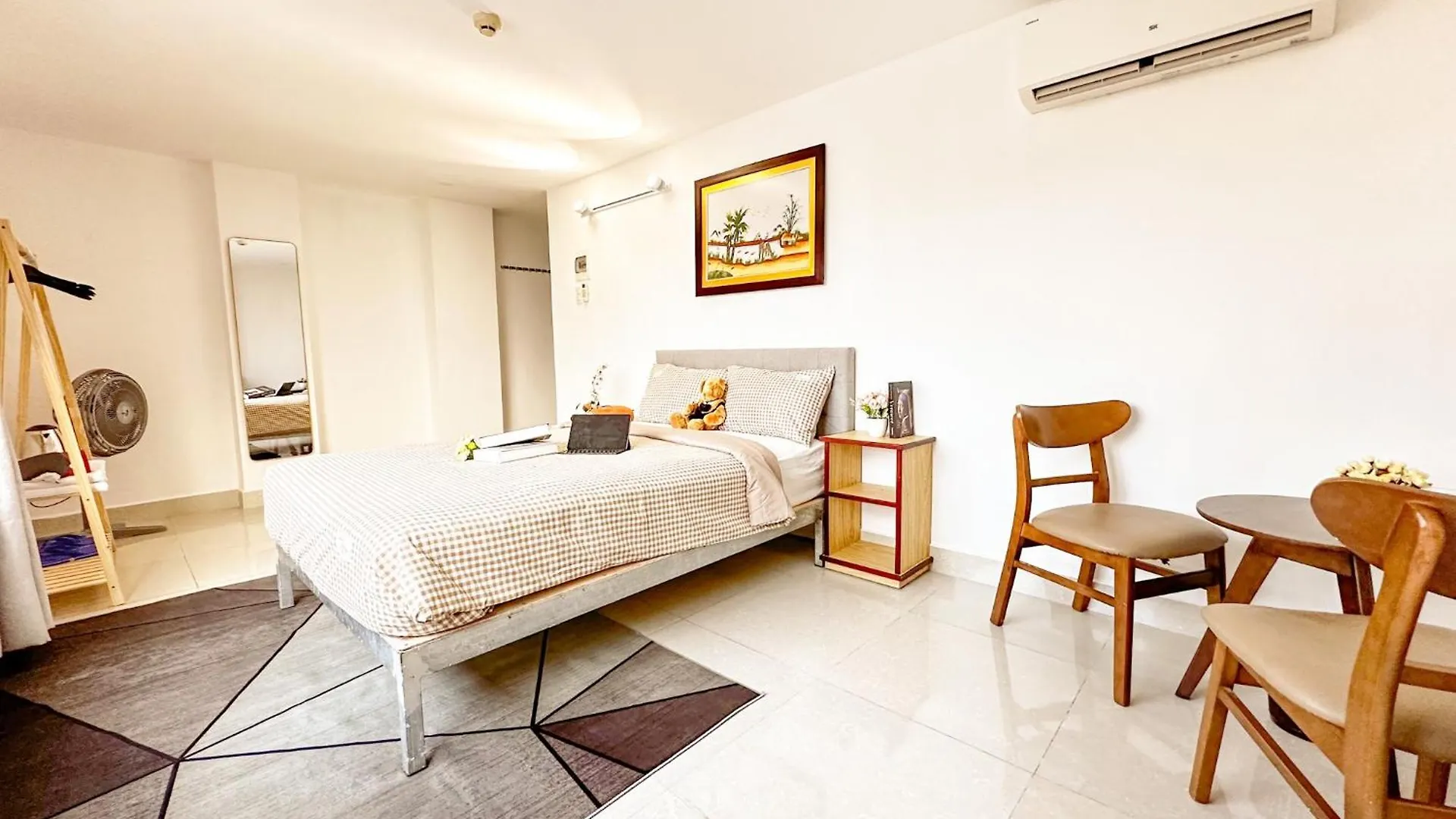 Hong Chau Hotel Đà Nẵng 2*,  Vietnam
