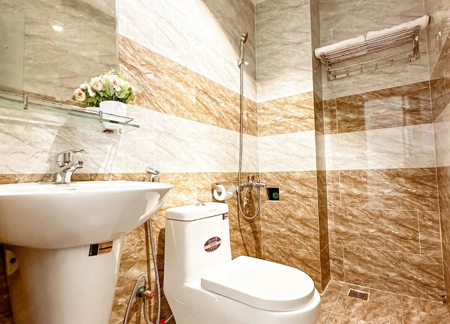 Hong Chau Hotel Đà Nẵng 2*,  Vietnam